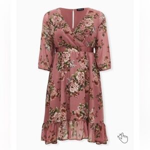 New!‎ Torrid sz 2 Floral Midi Chiffon Surplice Dress 2X